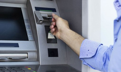 2. Masukkan Kartu ATM dan PIN BRI Kamu